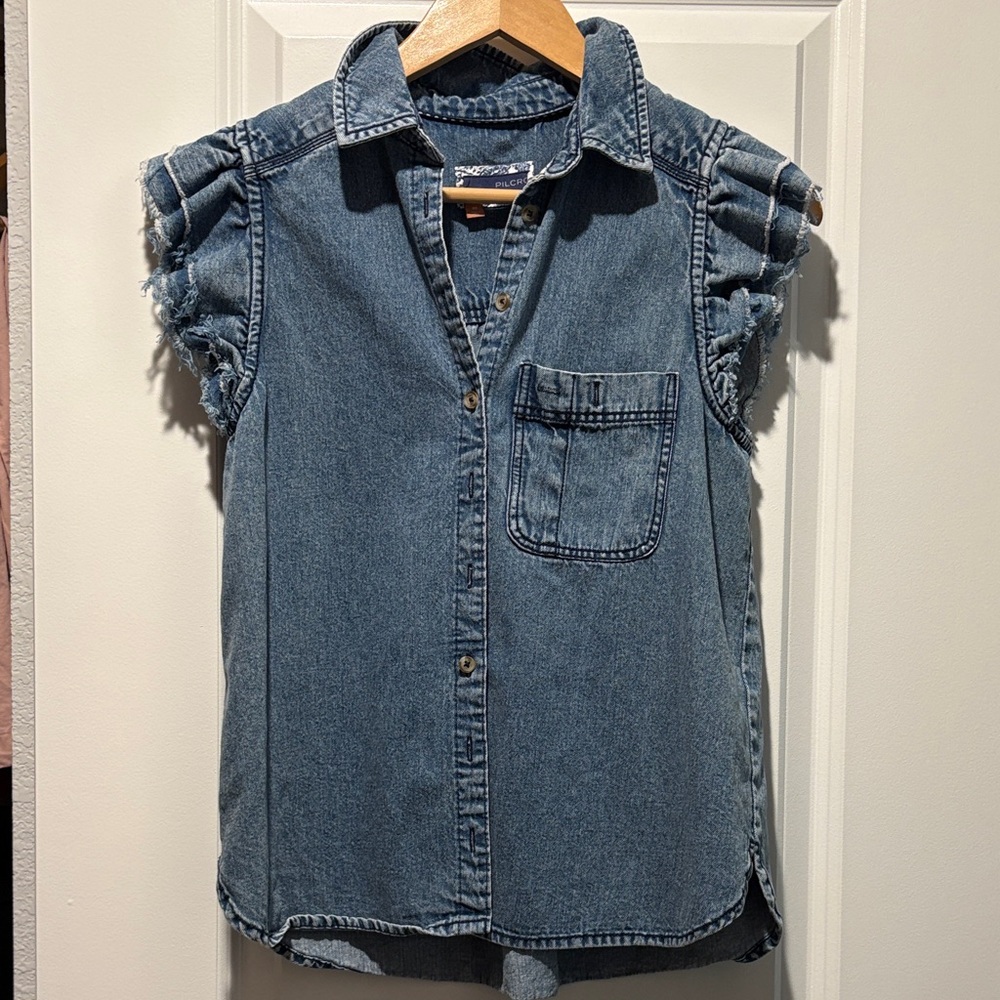 Pilcro Sleeveless Denim Button-Front Shirt - Blue